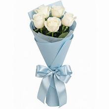 Букет 5 Белых роз Проуд в Новоаннинске