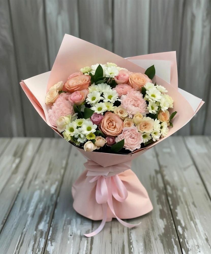 Букет цветов из: Гвоздики, Розы и Хризантемы в Новоаннинске