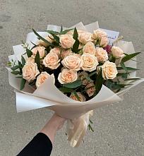 Букет Кремовые розы Латте в Новоаннинске