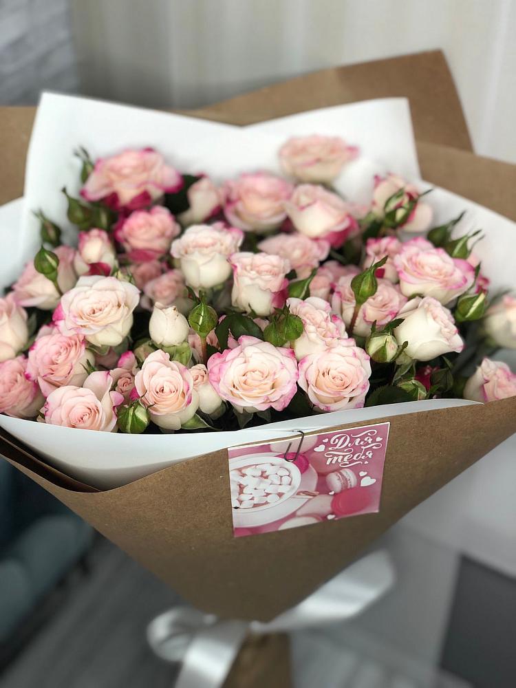 Букет цветов из: Розы в Новоаннинске