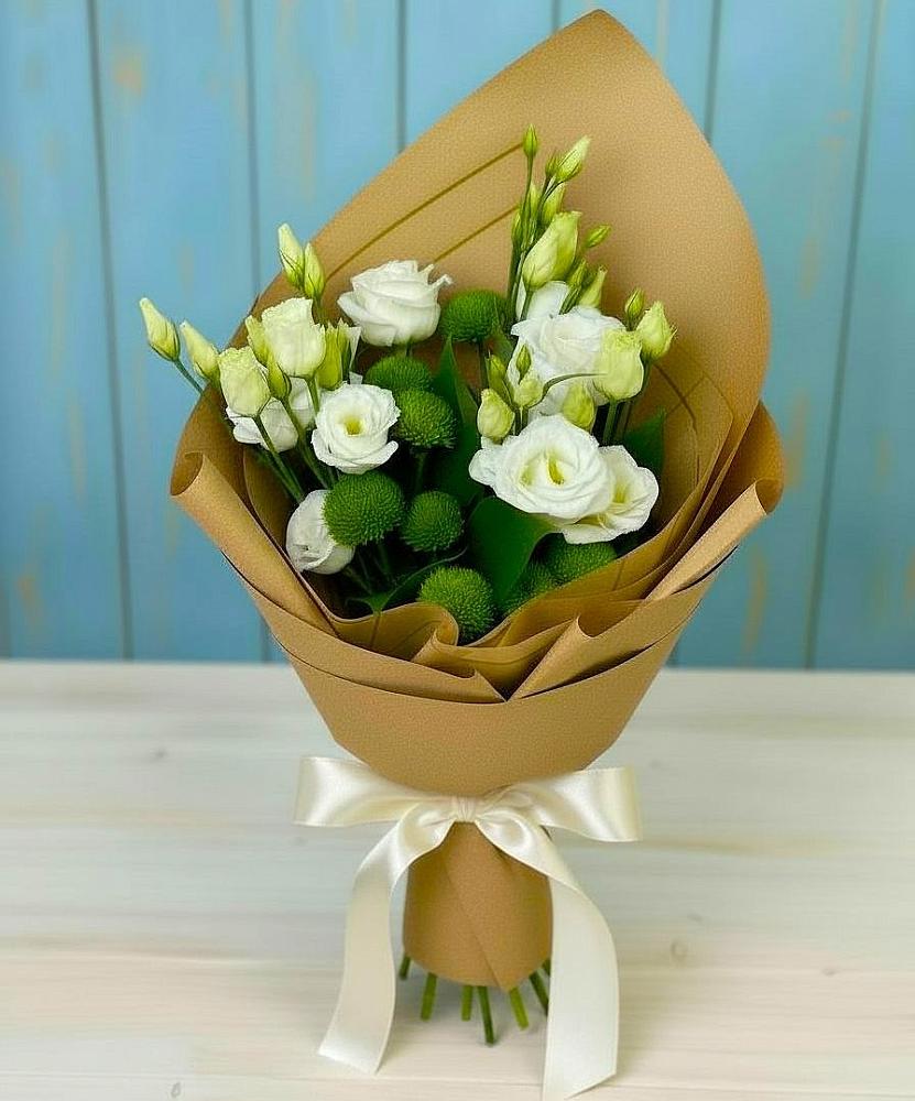 Букет цветов из: Хризантемы и Лизиантусы в Новоаннинске