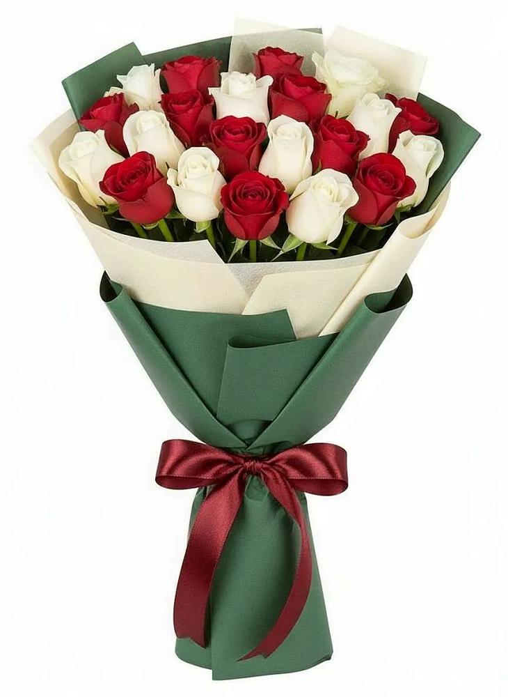 Букет Микс из красных и белых роз в Новоаннинске