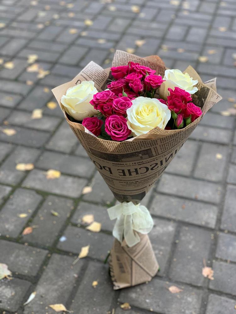 Букет цветов из: Розы в Новоаннинске