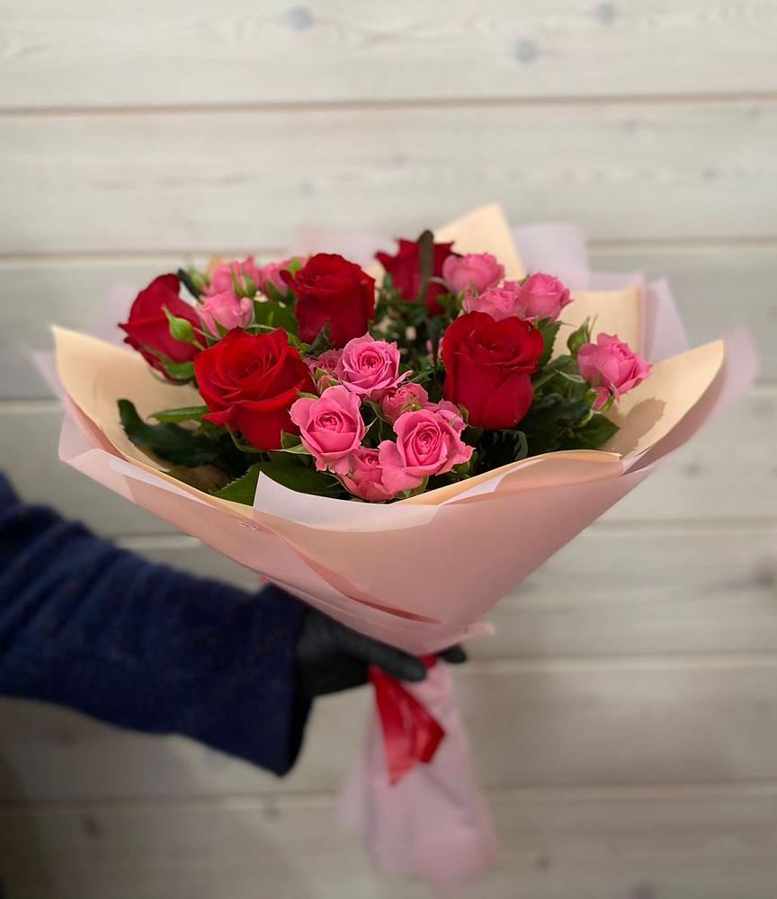 Букет цветов из: Розы в Новоаннинске