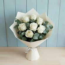 Букет Белые розы в Эвкалипте в Новоаннинске