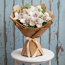 Букет цветов из:  Орхидеи и Розы #REPLACE_PRED# Новоаннинске
